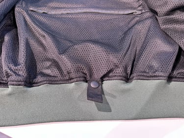 ベルトループ(出してる)