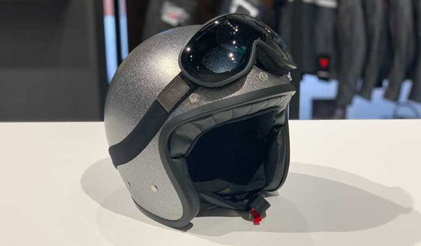 春夏に最適なAGV X70の新色FLAKE GREYのご紹介