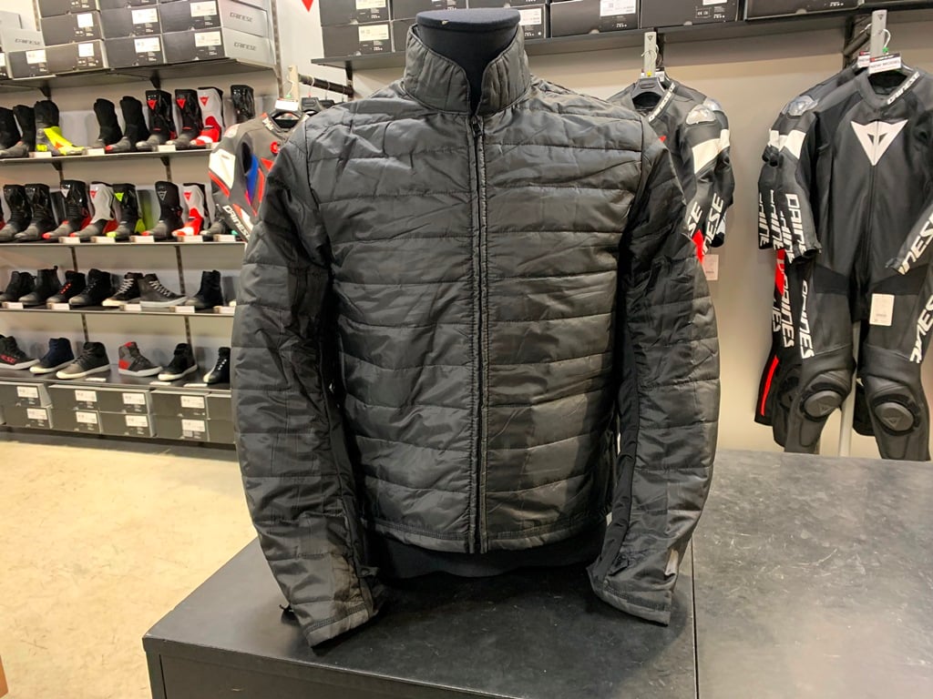 3層構造と新機能充実 新作ジャケット『LADAKH』登場！