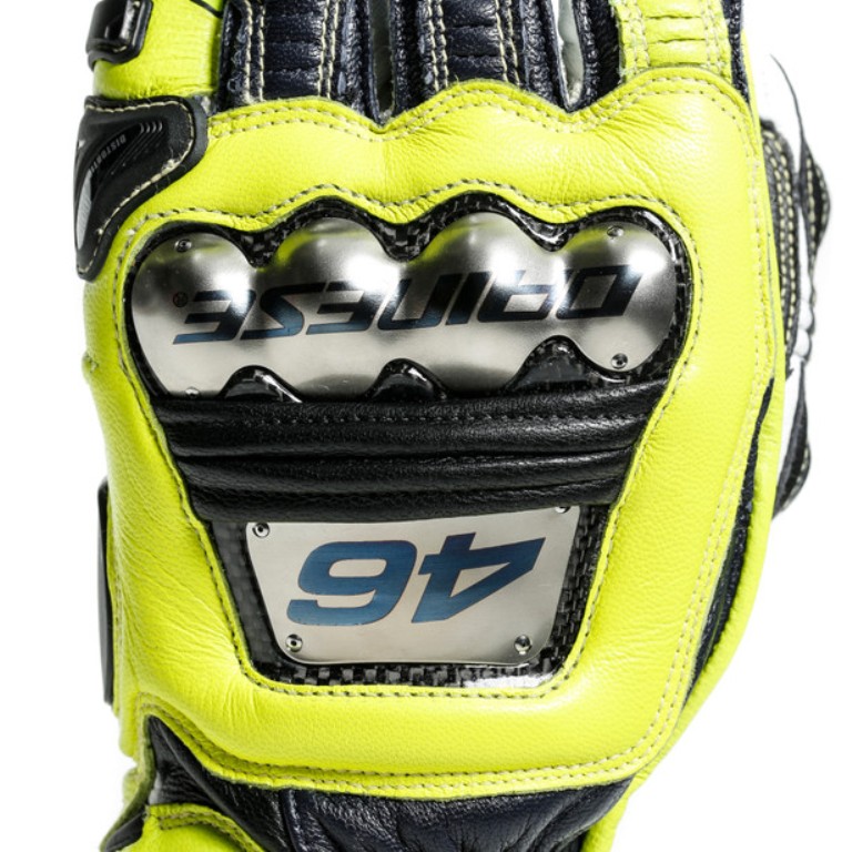 ダイネーゼロッシモデルグローブ MotoGP：ダイネーゼ、ロッシレプリカモデルのグローブ＆ブーツを発売