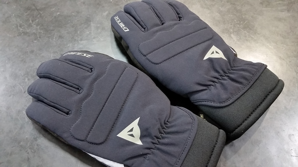 冬ツーリングも快適に『COMO GORE-TEX GLOVES』