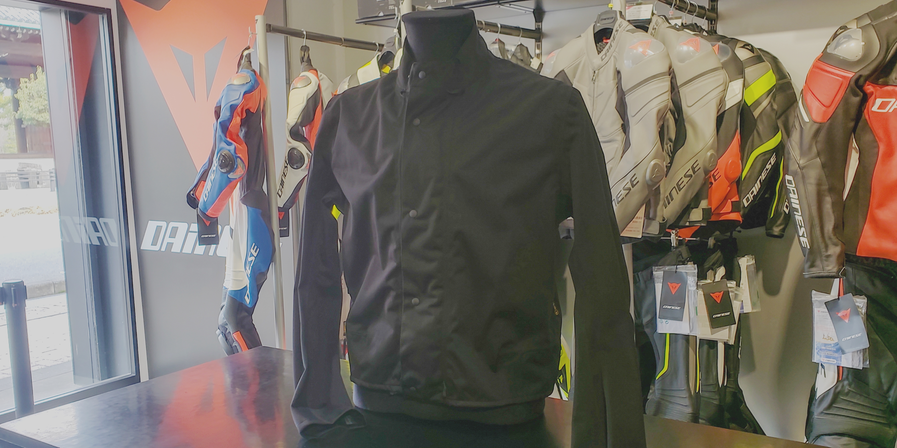 暖かい日にはこれ一着[DINAMICA AIR D-DRY® JACKET]