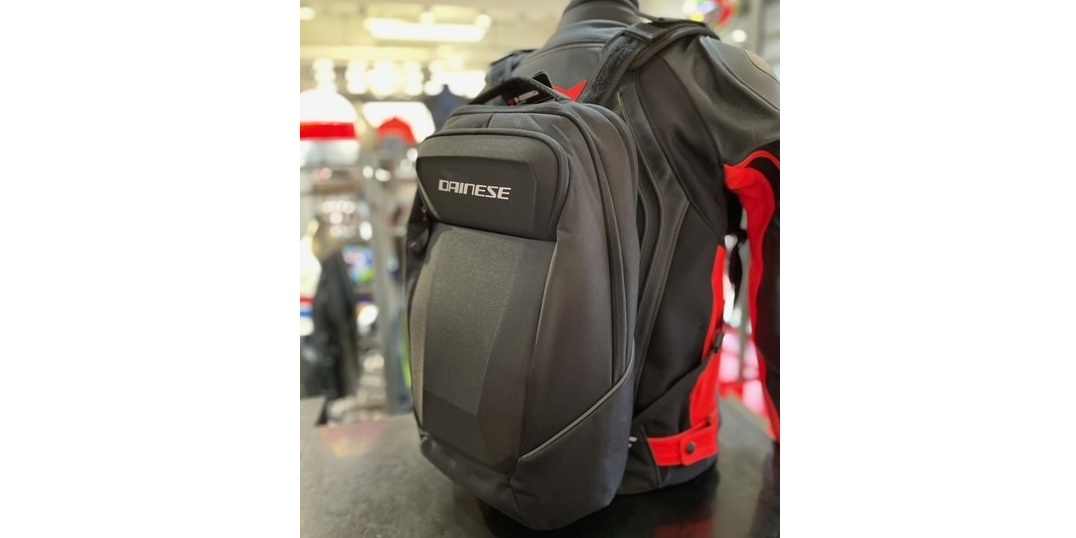 ❤️大人気新品❤️ DAINESE D-STORM Backpack ダイネーゼ 防水バック