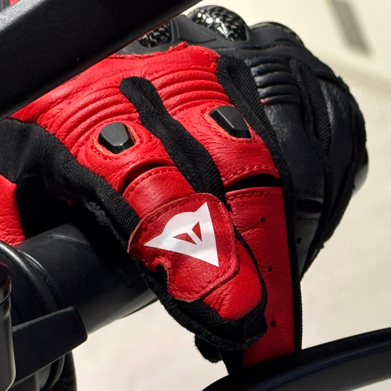 gdxgfdcghsersxtsrsfrycuyfg6ytfcytf6u5d5y4edsredsxtrdy