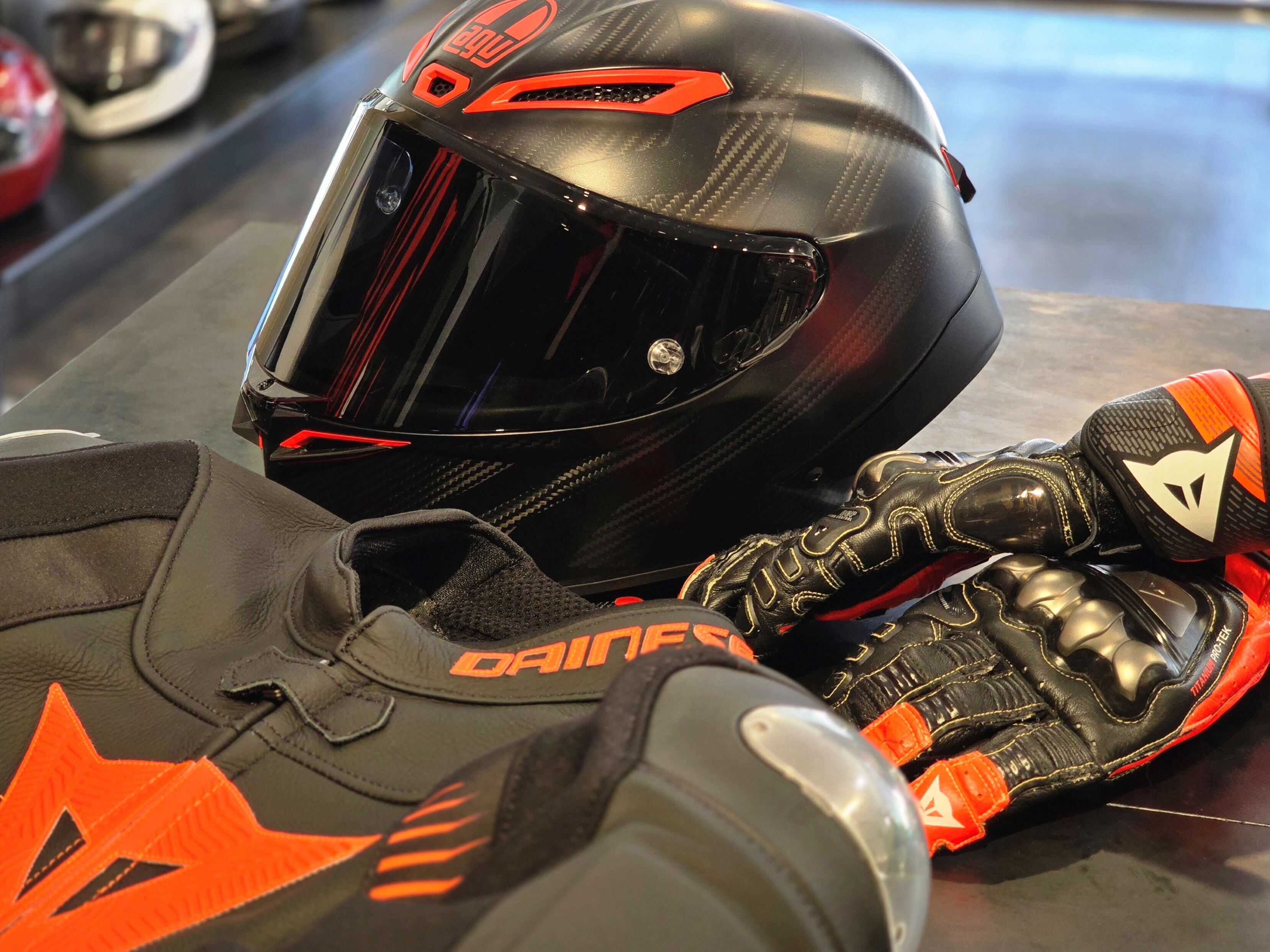 AGV PISTA GP RR 新色が登場【INTREPIDO】