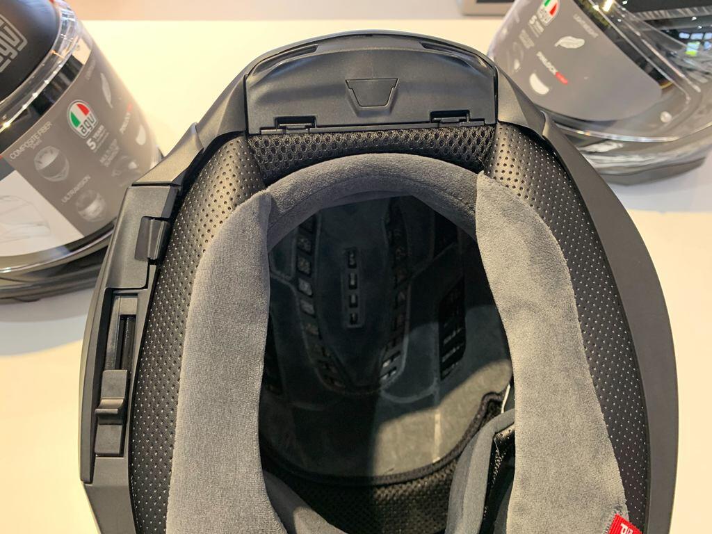 AGV K7のサンプル品が届きましたので、ぜひ広島店へ