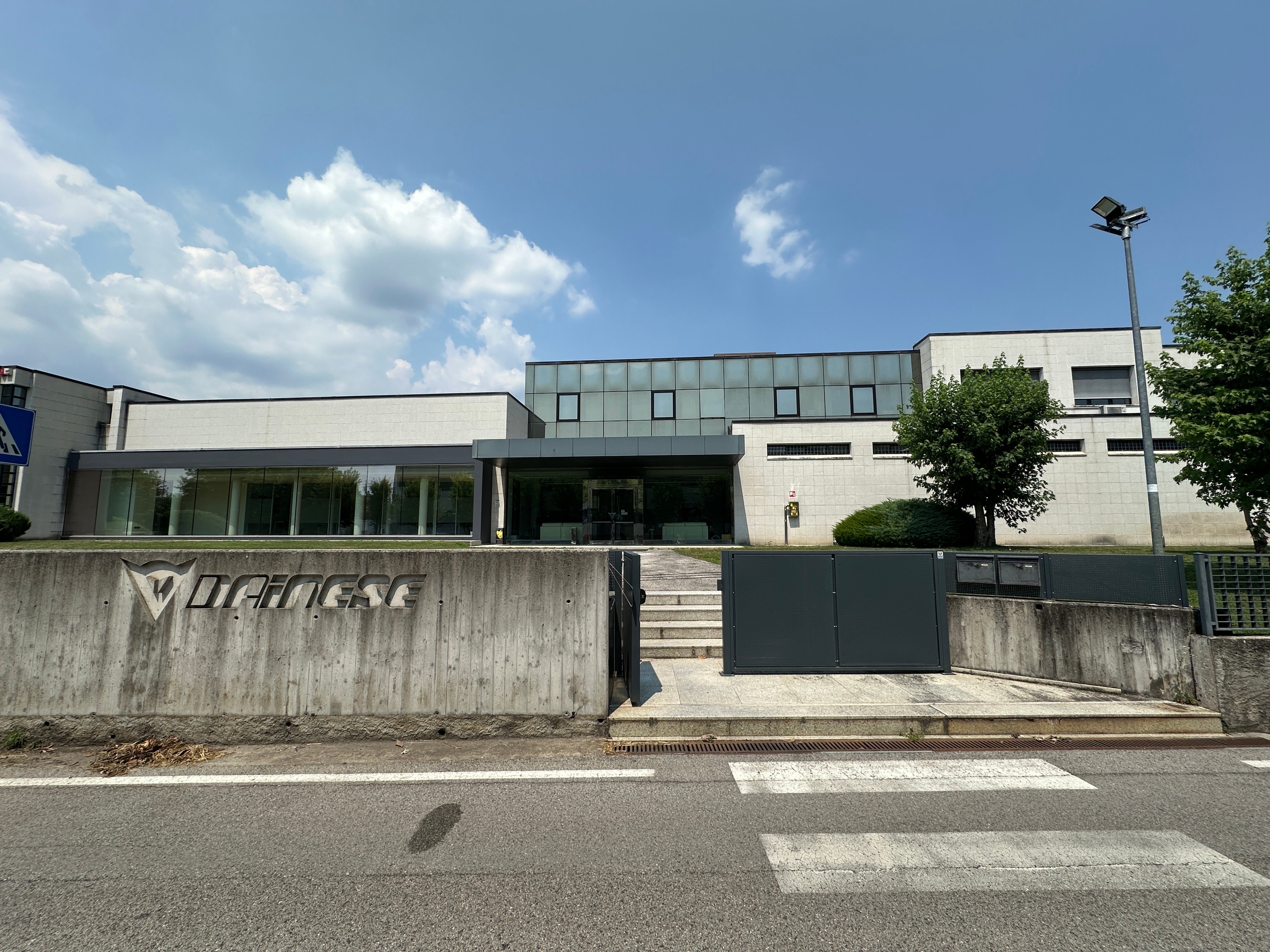 LINE_ALBUM_ダイネーゼ2027 コレクションショー_260629_119