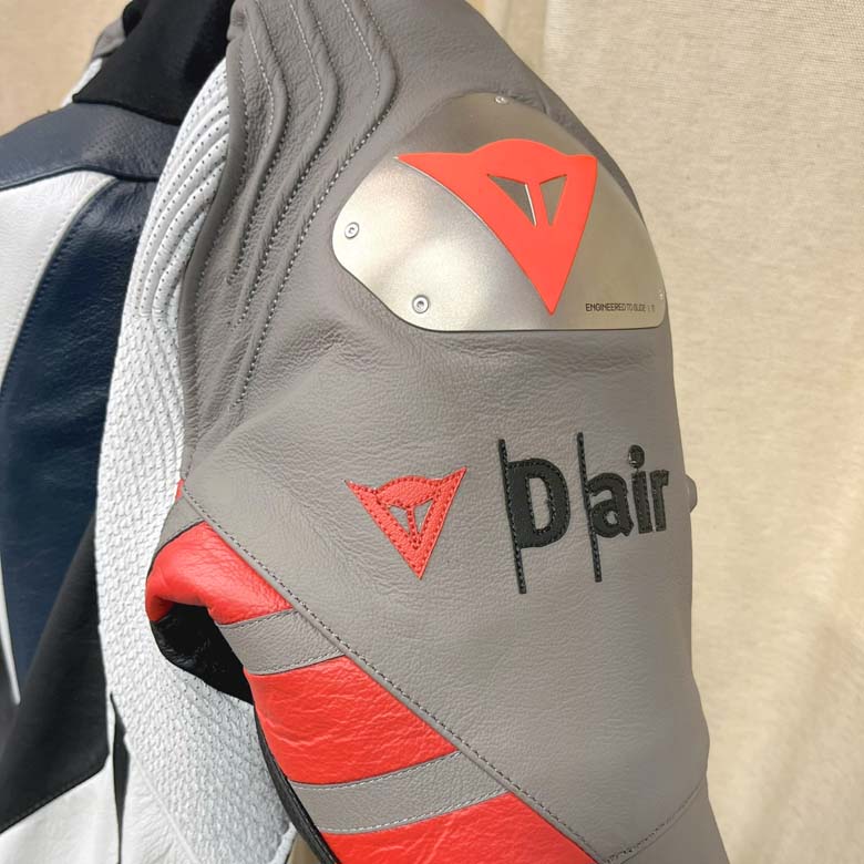 MUGELLO 3 D-AIR 1PC LEATHER SUIT」カラーオーダーのご紹介