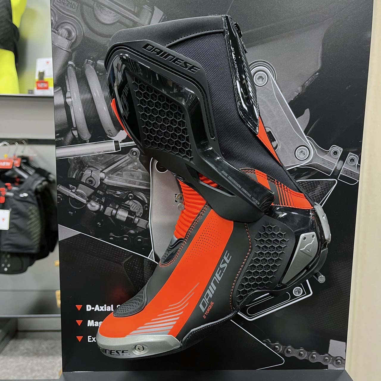 進化を体感！『TORQUE 4 BOOTS』で快適さとプロテクションを