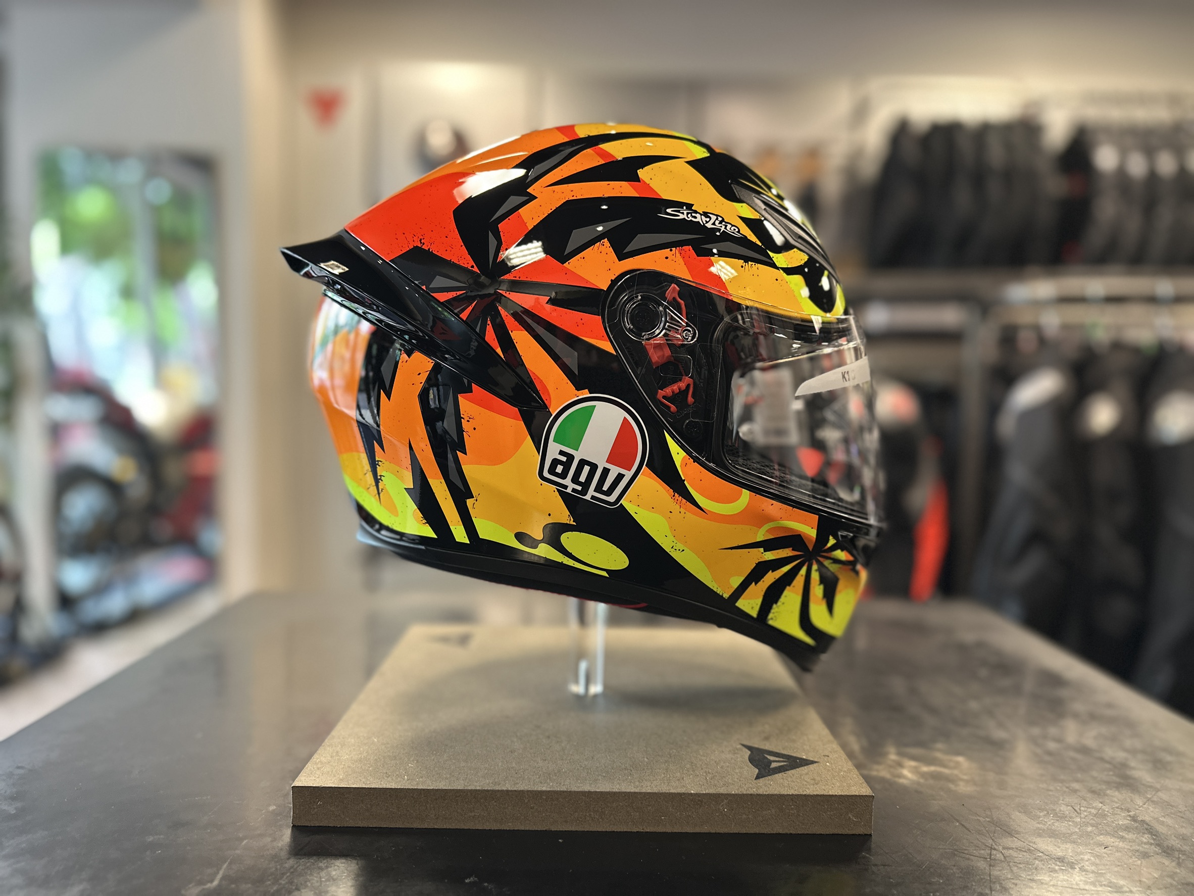 AGV K1 S 新色「TROPICRUSH BLACK/ORANGE」入荷しました