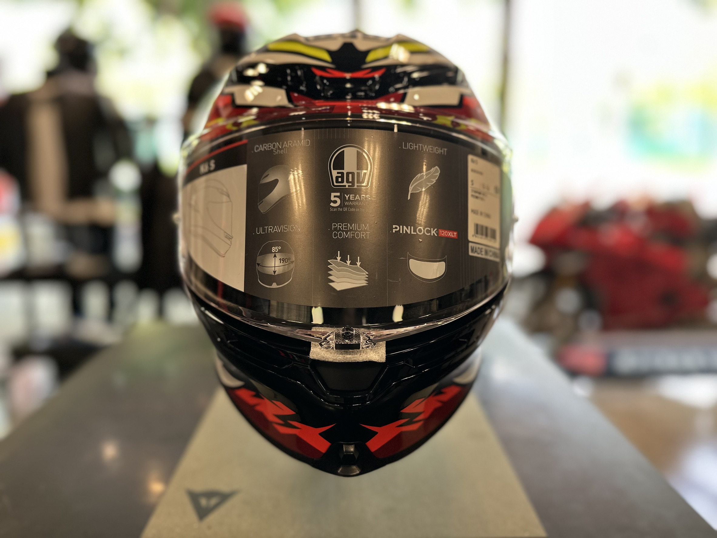 背*紅様 AGV フルフェイスヘルメット K6 S ダイネーゼ 新色入荷】AGV K6 S BEZZECCHI 2024 入荷しました