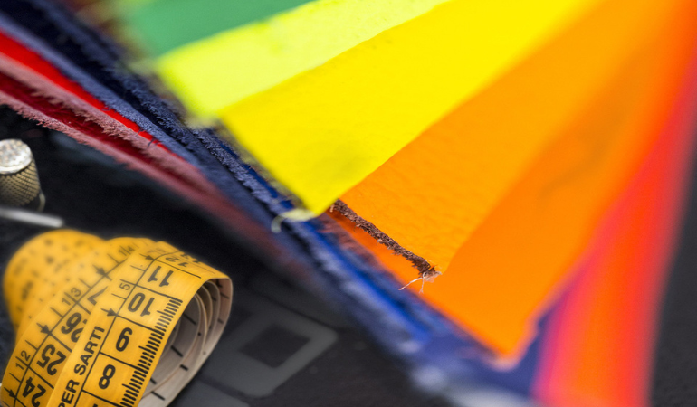 ダイネーゼのカラー・サイズオーダー「CustomWorks」