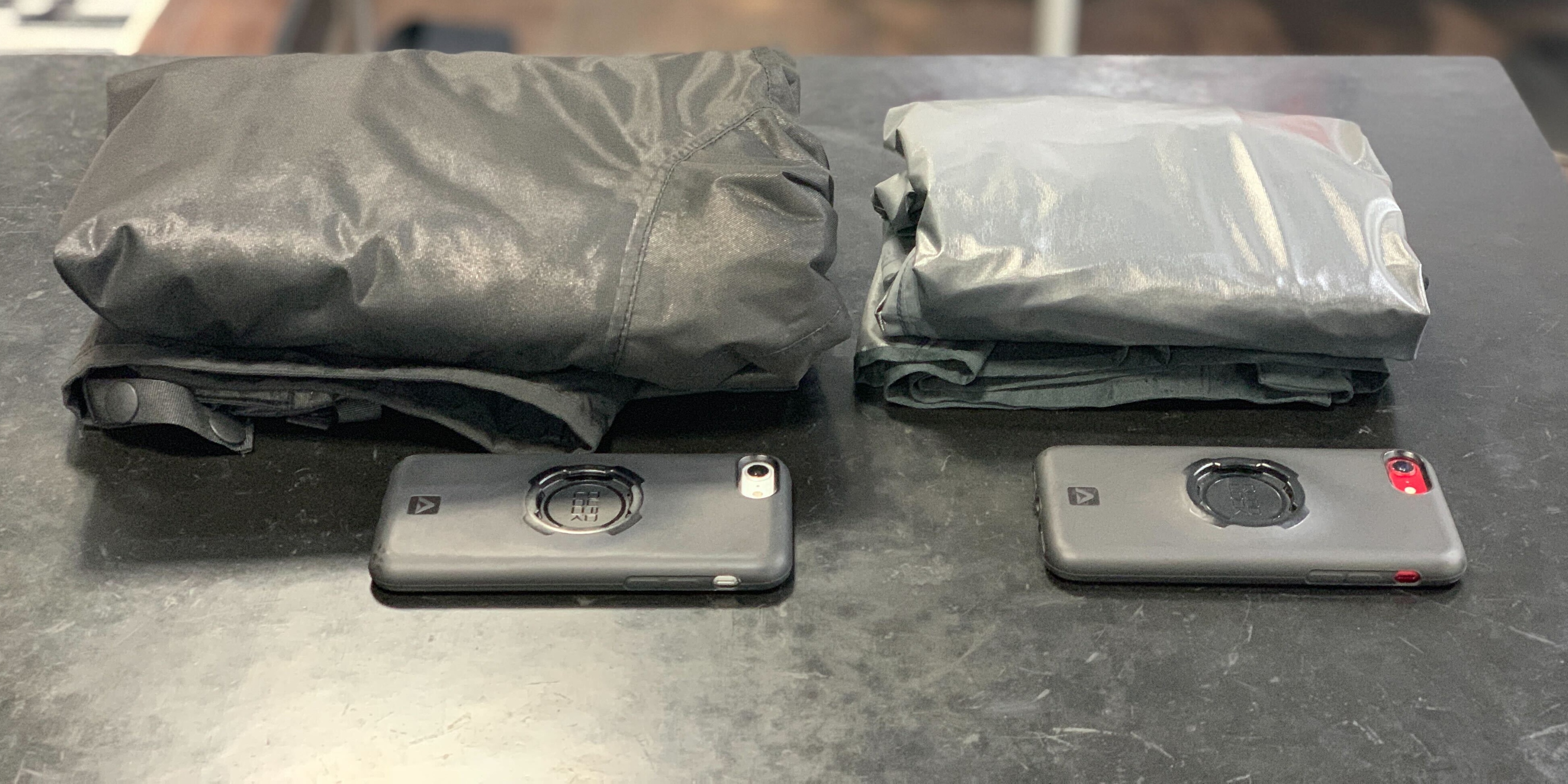 これからの季節にオススメの防水インナー付きメッシュジャケット2点を比較