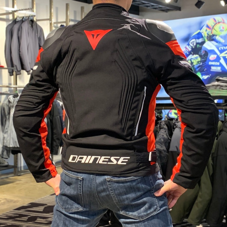 RACING 3 D-DRY® JACKET 後ろ