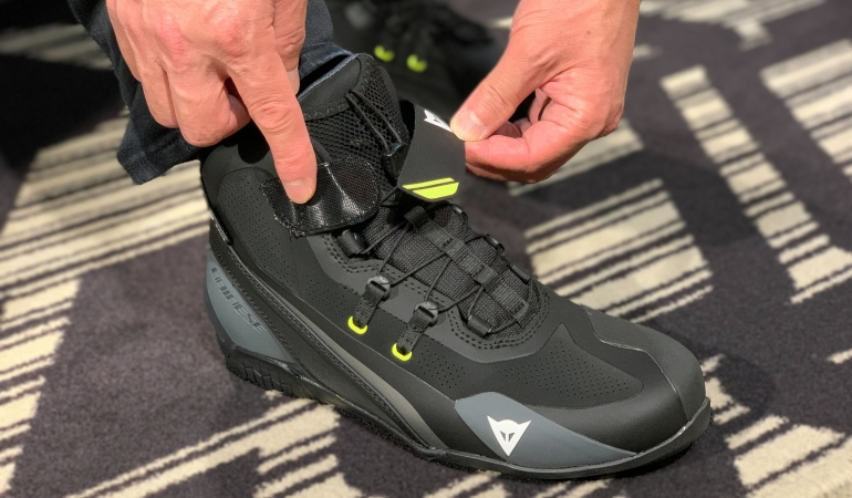 ストラップバンド