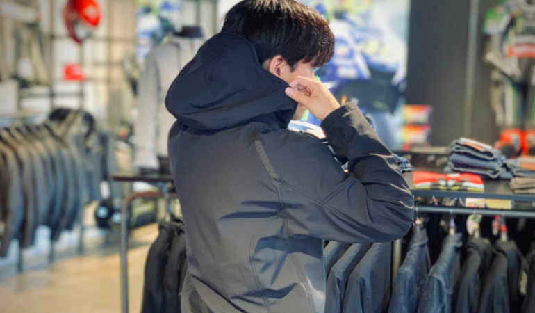 IGNITE 2 TEX JACKET フード (2)