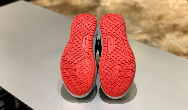 アウトソール SUBURB ZIP UP