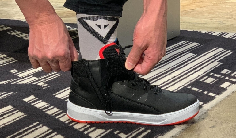 サイドジッパー SUBURB ZIP UP