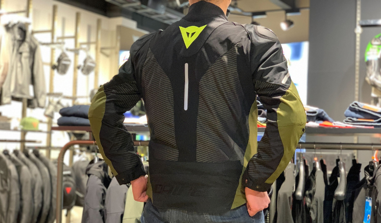 SUPER SPRINT D-DRY着用画像2