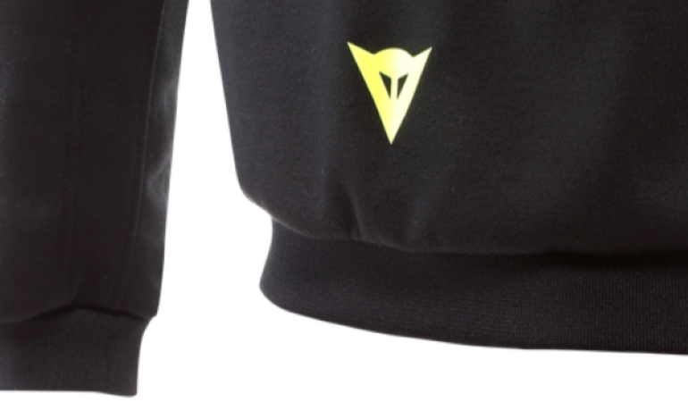 VR46フーディー3