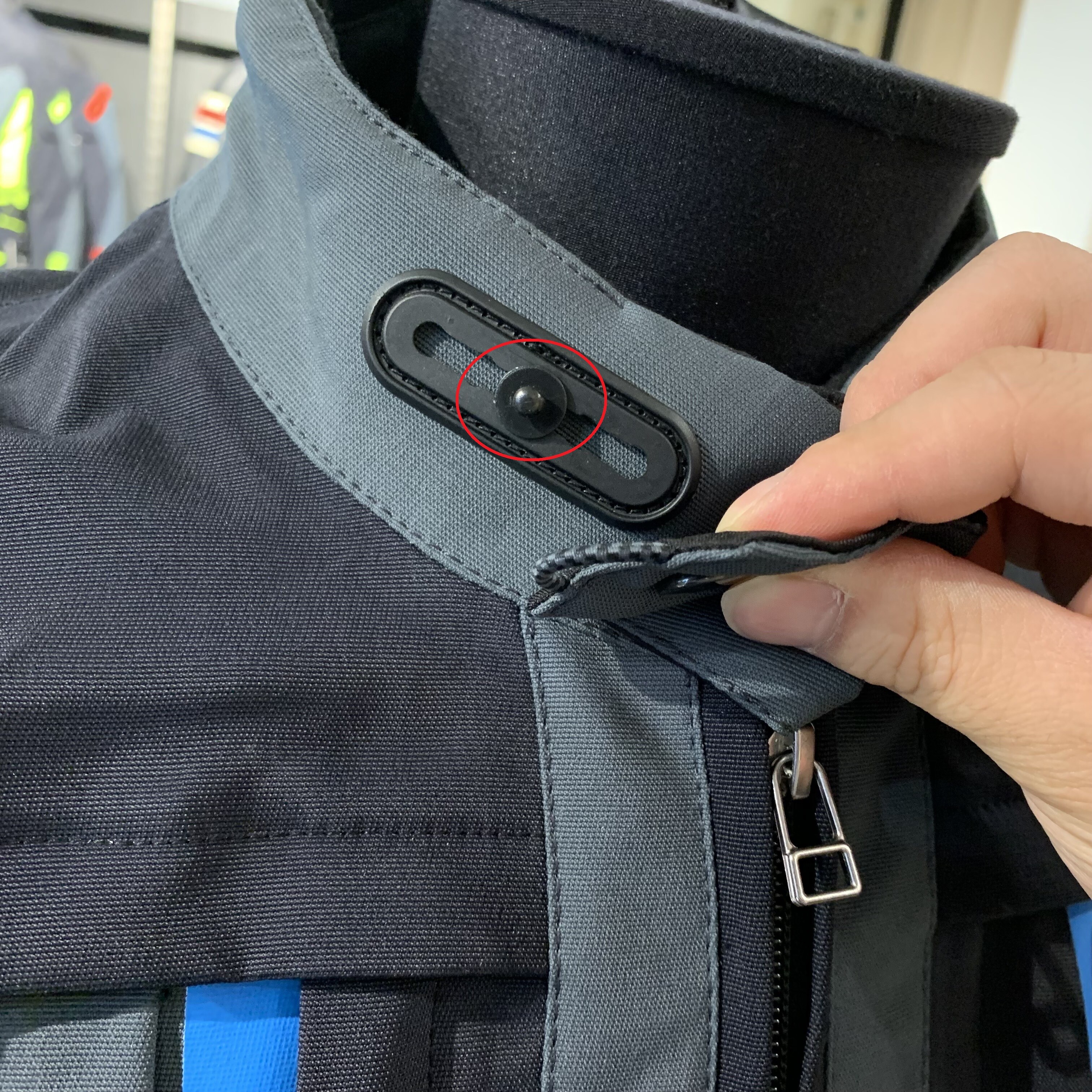 長距離ツーリングを安全かつ快適に！MANGEN ABSØLUTESHELL PRO JACKET