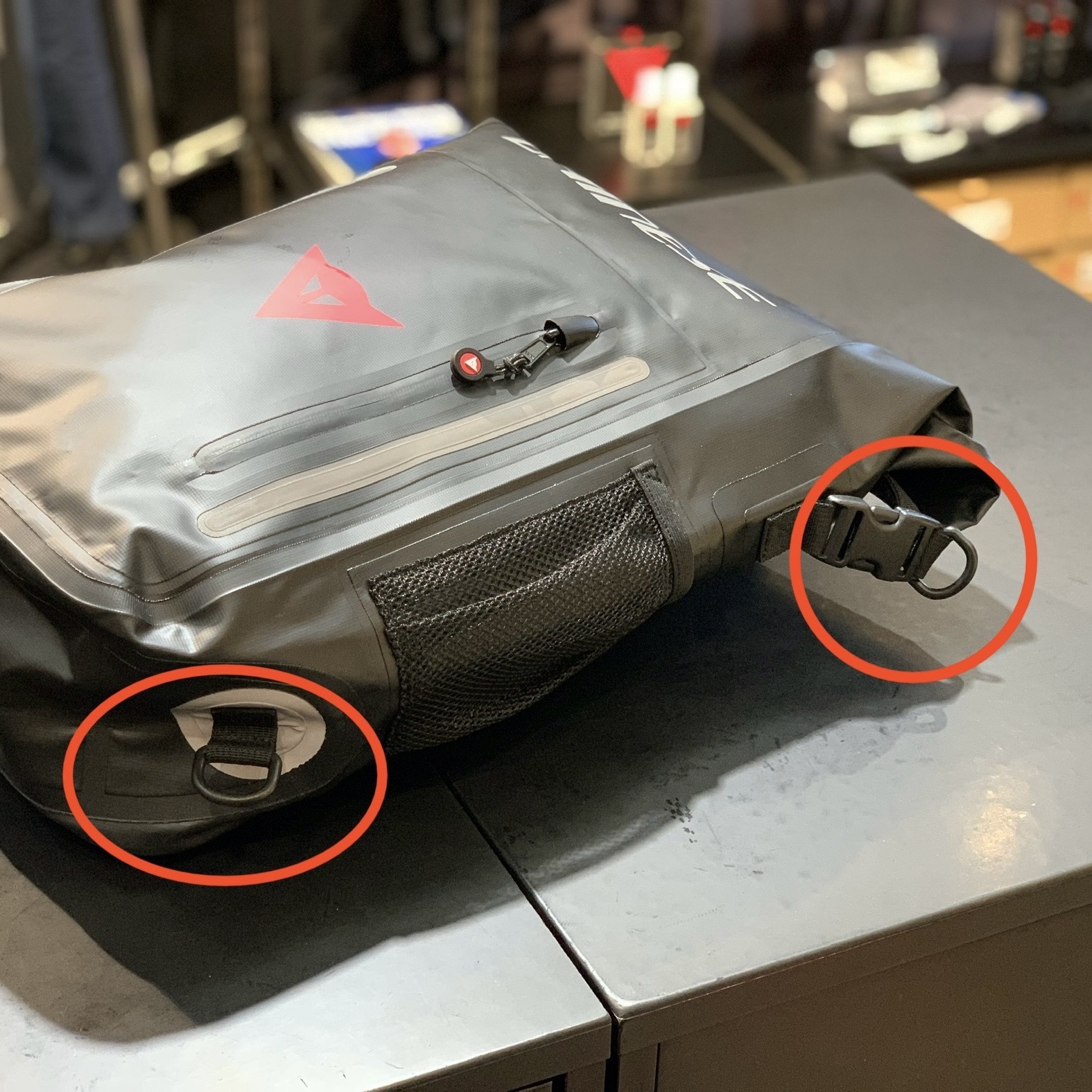 ツーリングと日常を支える防水バックパック EXPLORER WP BACKPACK 15L