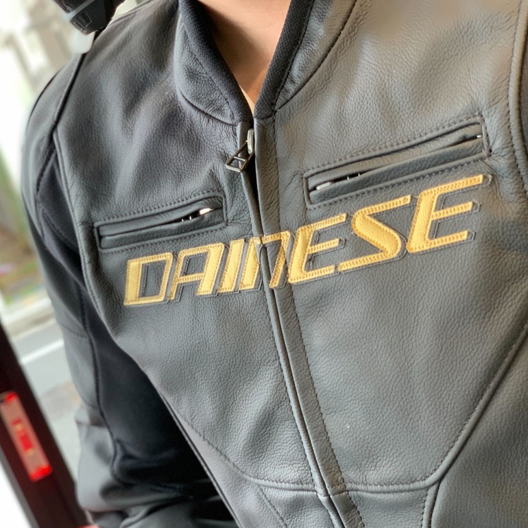 黄金の輝きを纏う、その瞬間。