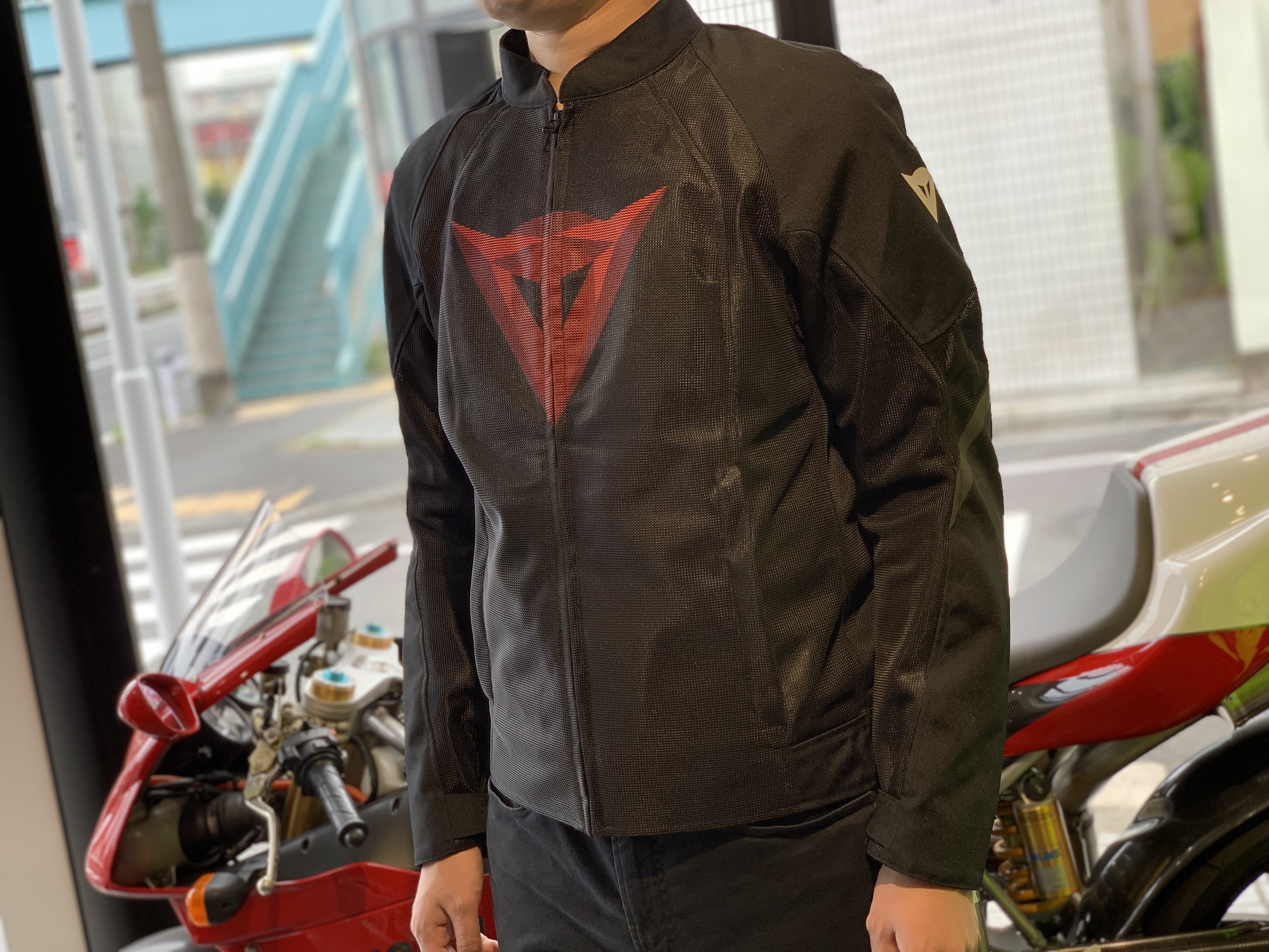 真夏のライディングに快適さを。”HEROSPHERE AIR TEX JACKET”