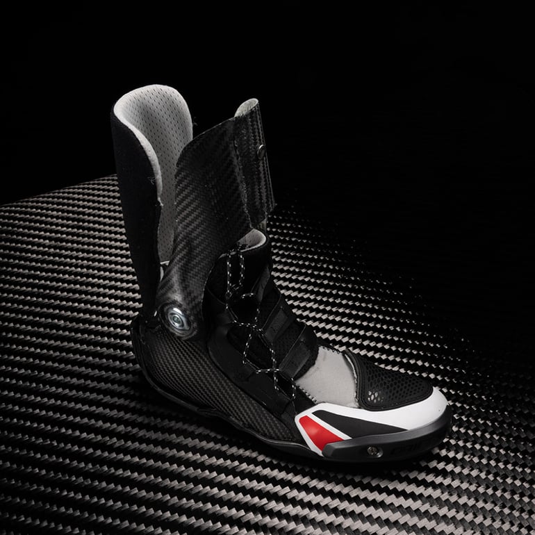 U1WPC2_Racing_Campaign_AXIAL-Launch_2024-post-carousel-4-1920x0_GFP5CH