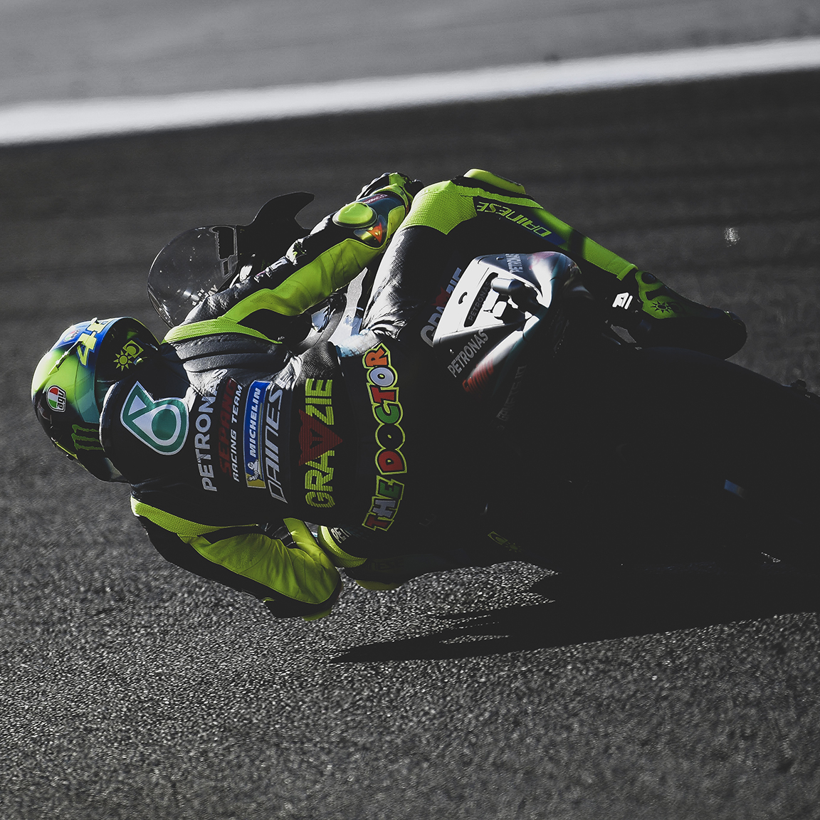 バレンティーノ・ロッシ選手の現役最後のレギュラーグラフィック
