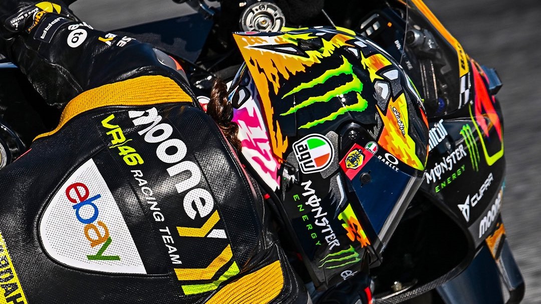 フォージドカーボンを使用したスペシャルモデル