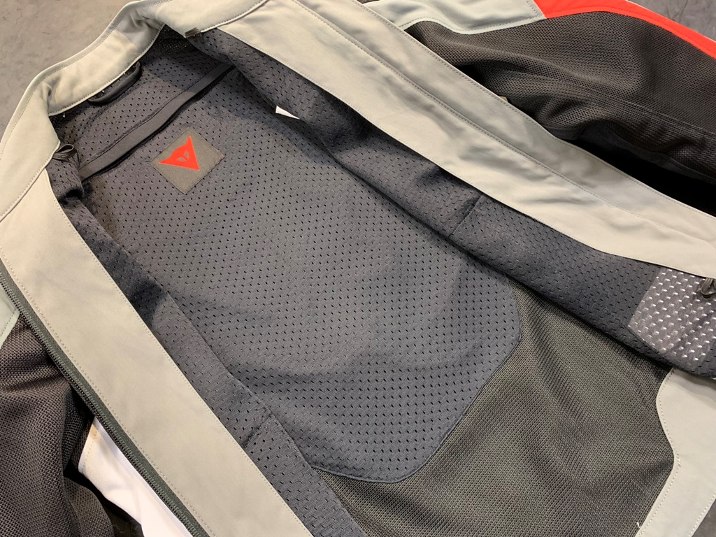 季節を先取ってメッシュジャケット【HYDRAFLUX 2 AIR LADY D-Dry® JACKET】
