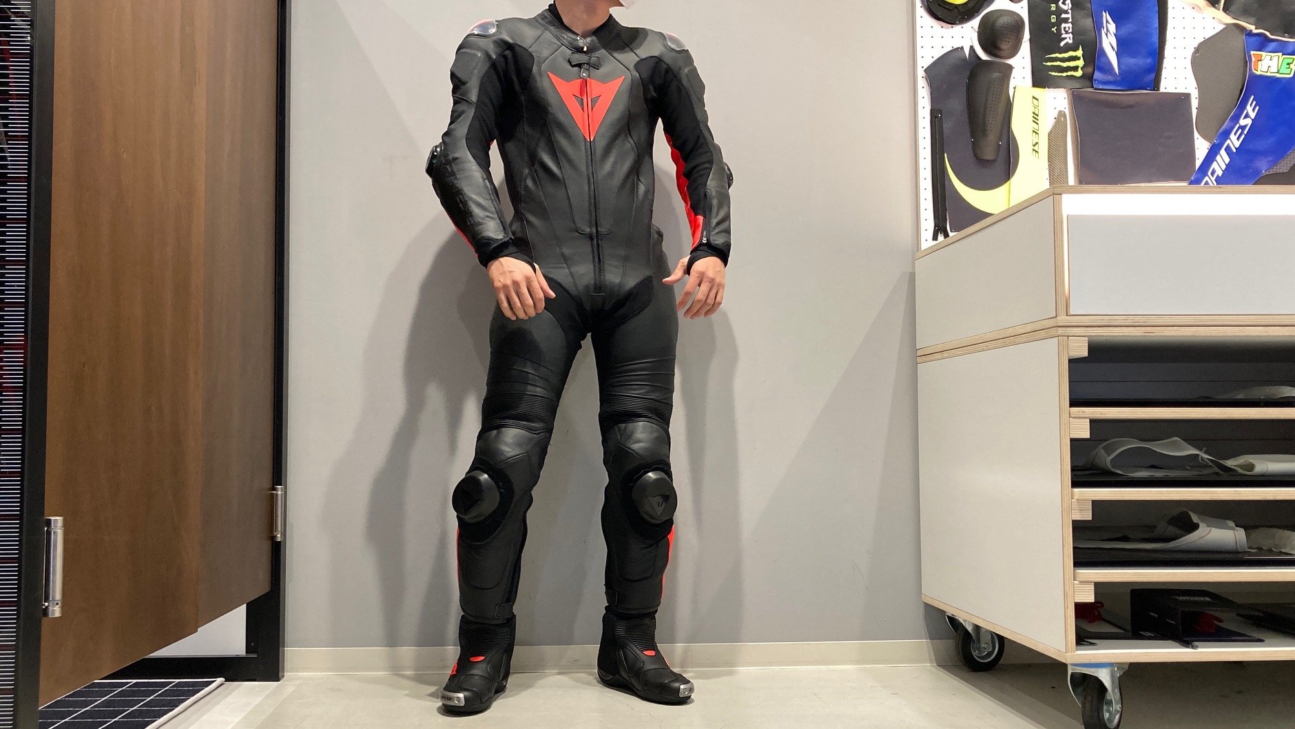 ダイネーゼ DAINESE レーシングスーツ 皮つなぎ eva.gov.co