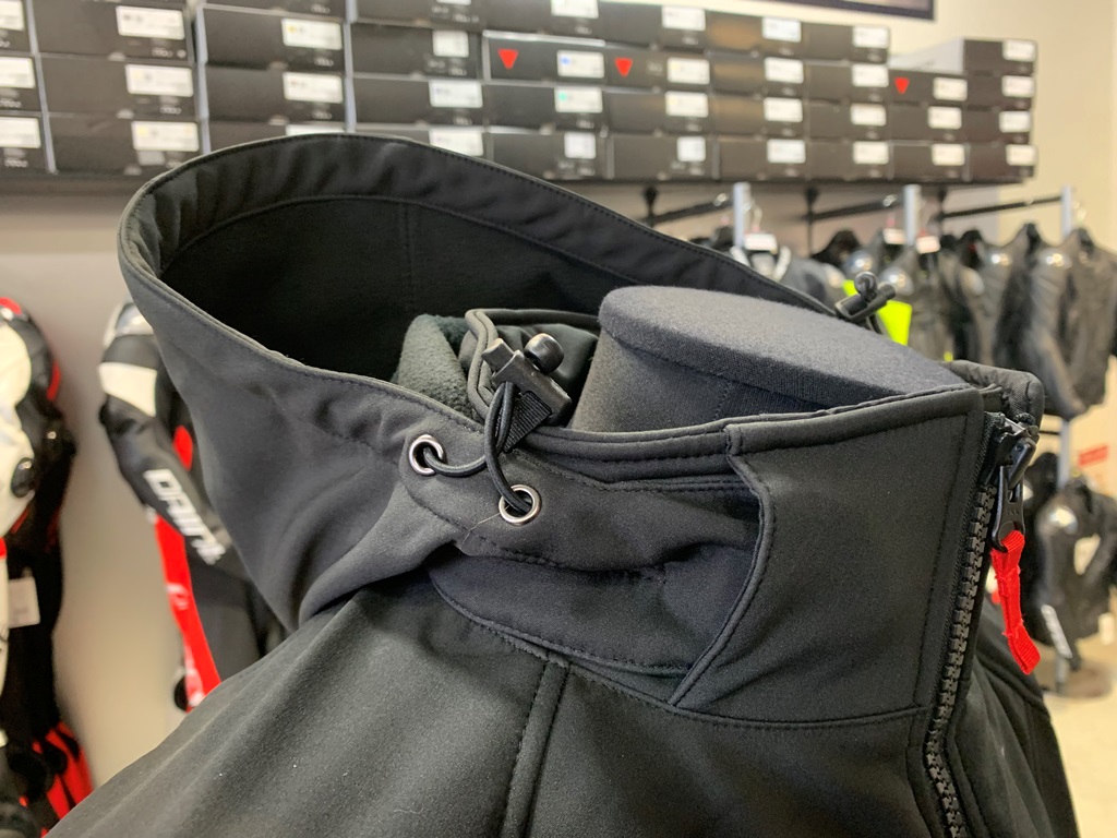 通勤通学やショートツーリング等に最適、春向け定番ジャケット『IGNITE