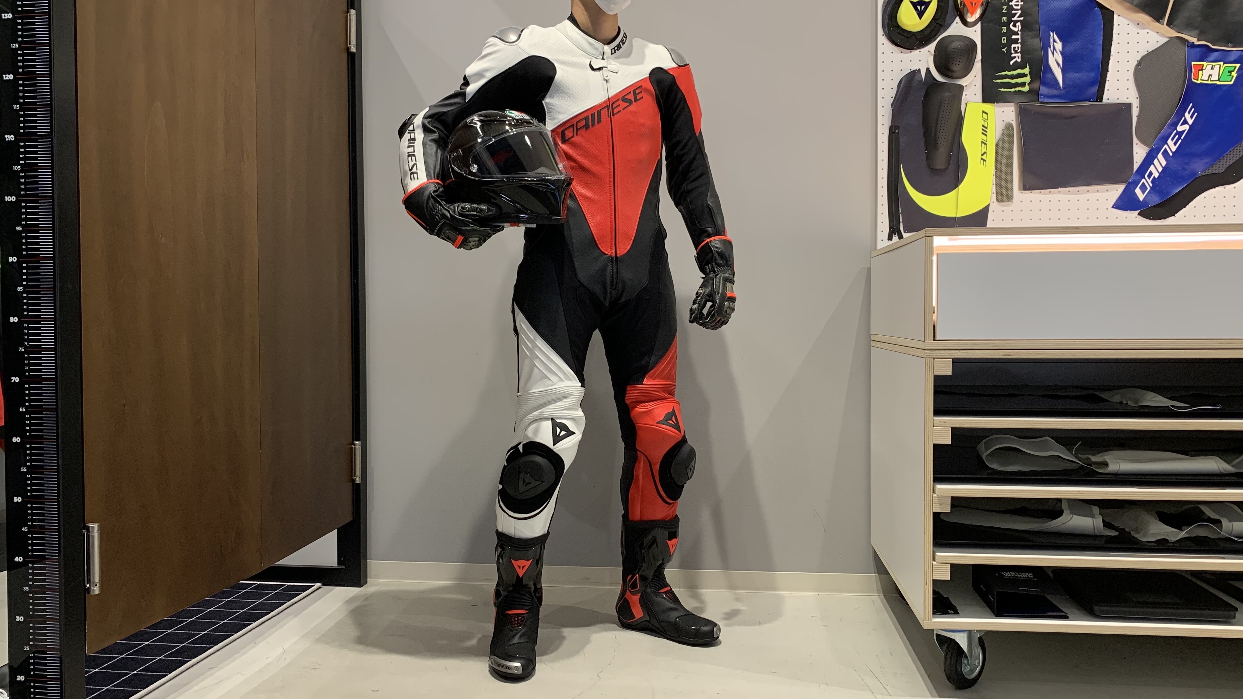 エッセンシャルコンフォート DAINESE レーシングスーツ IMOLA 1PC