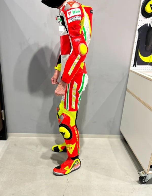 世界に一足だけの拘り抜いた美しいオーダーメイドブーツをご覧