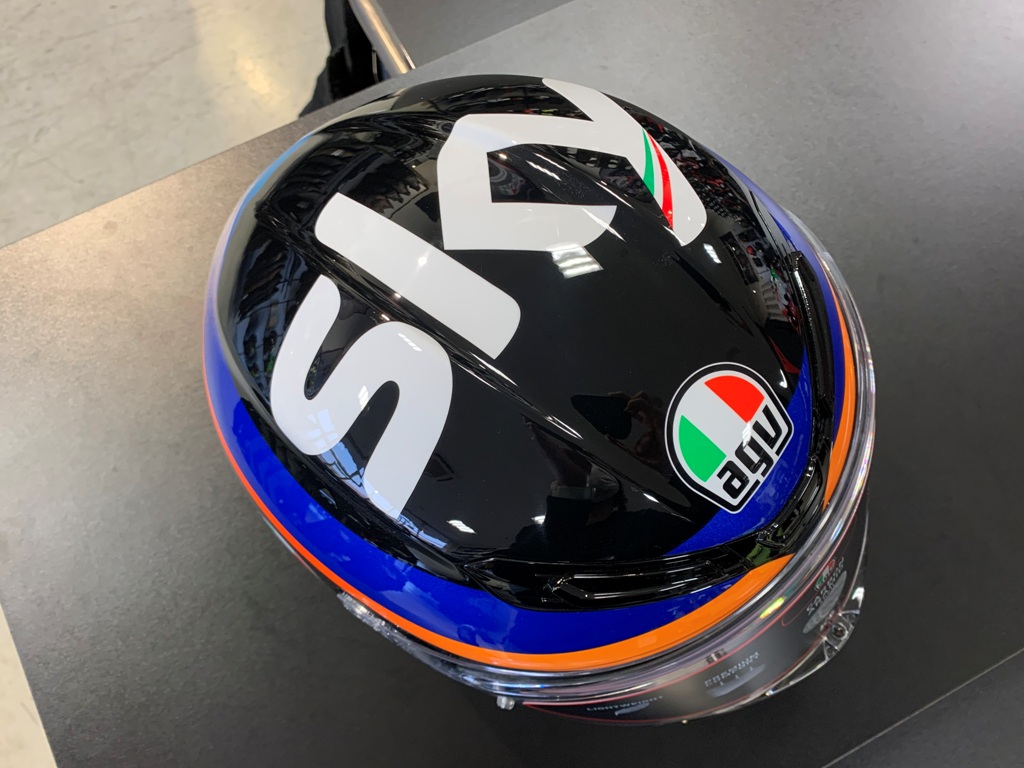 軽量型ヘルメットでバイクを楽しみたい！【AGV K6HELMET REPLICA】