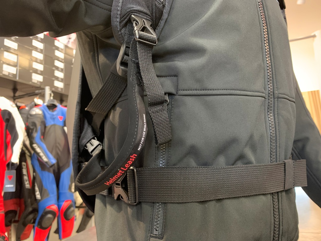 d-bike ストライダー ヘルメット、バッグ付き 1727249796972_c3b2177c-e9d8-