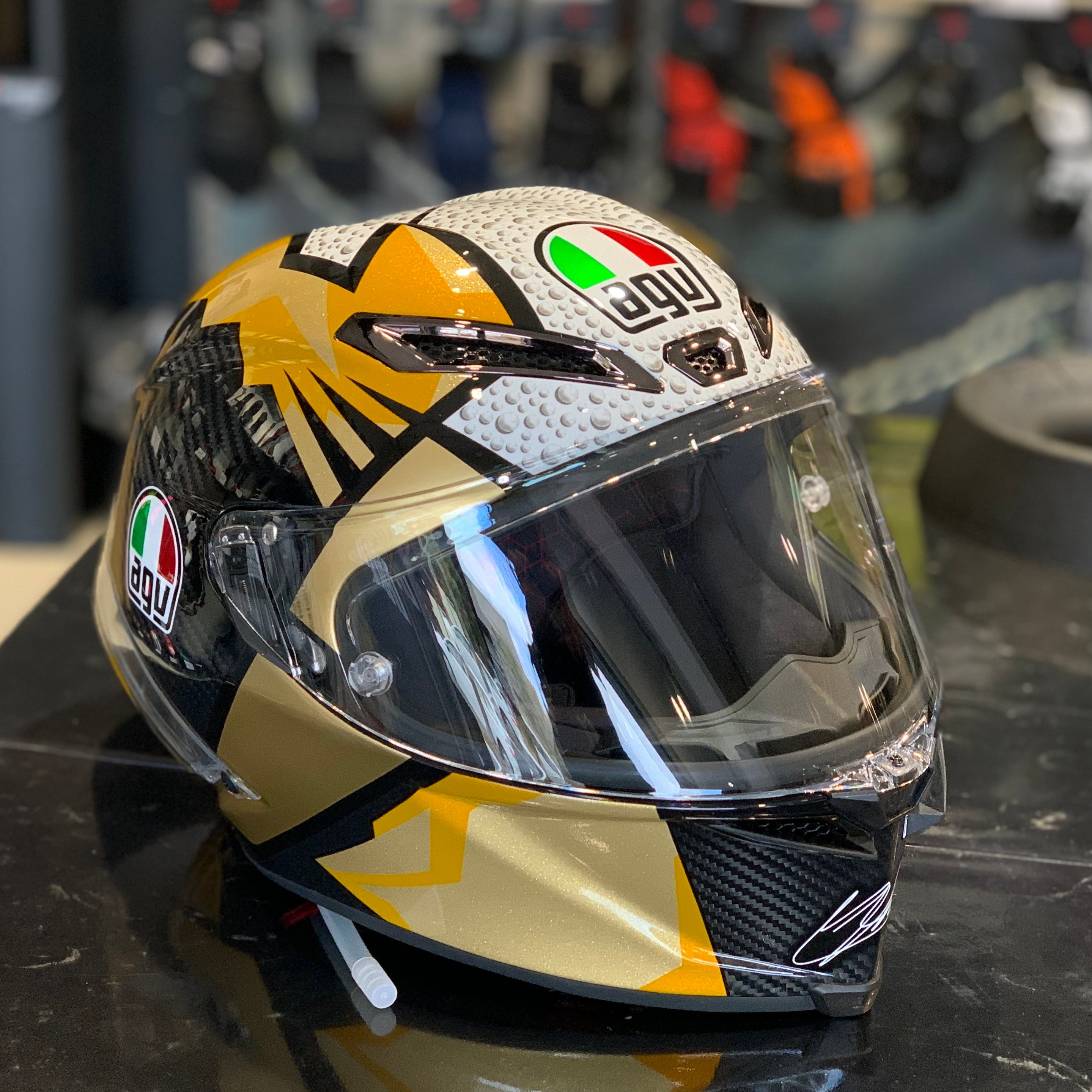 ワールドチャンピオン！ミルのレプリカが登場！