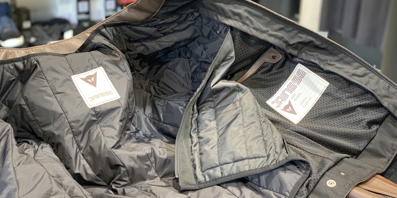 イタリア入荷の新作ジャケットのご紹介