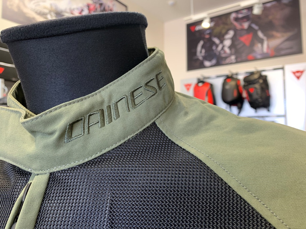 暑い季節にお勧め!!レディースモデルのメッシュジャケット【SEVILLA