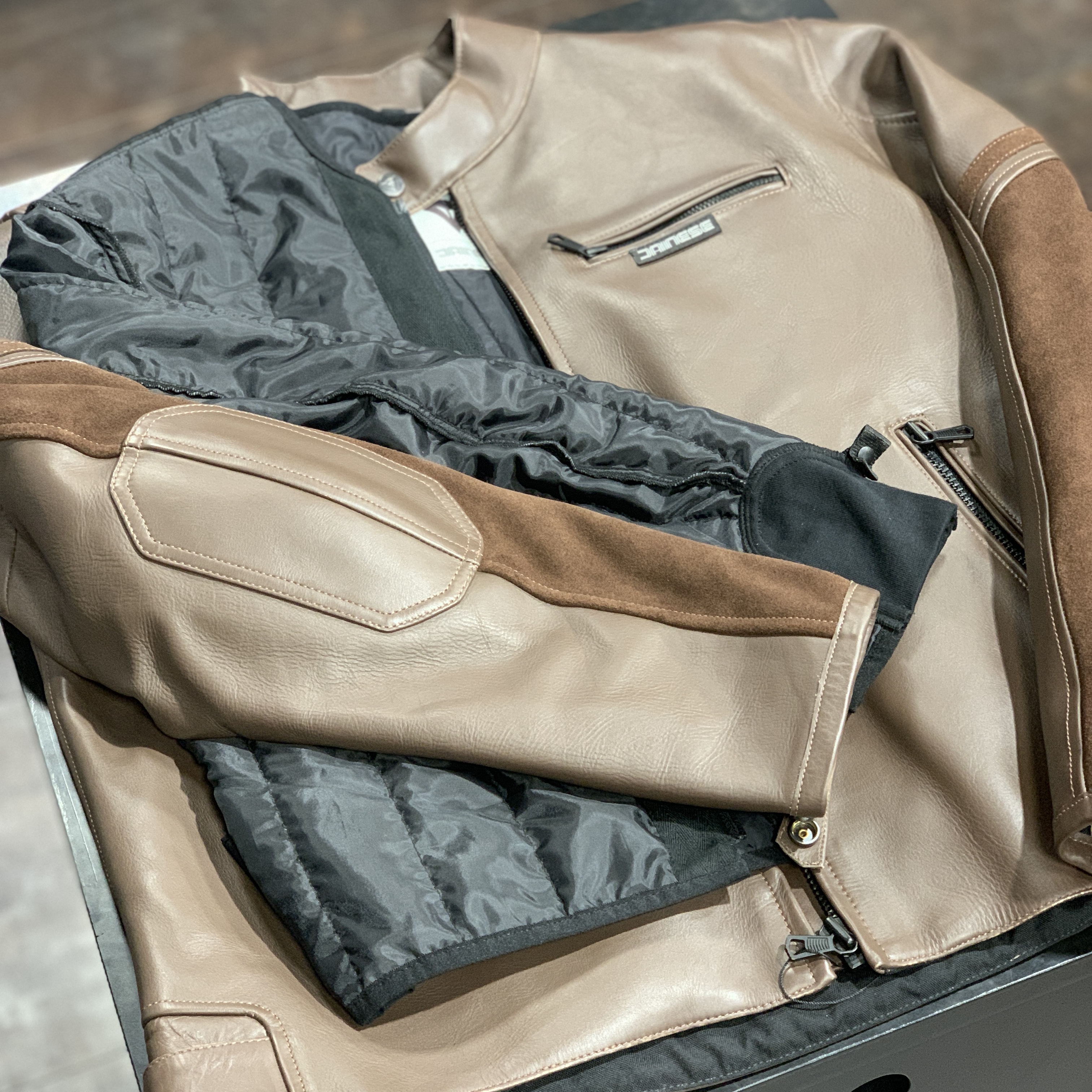 冬でもレザー派のあなたに