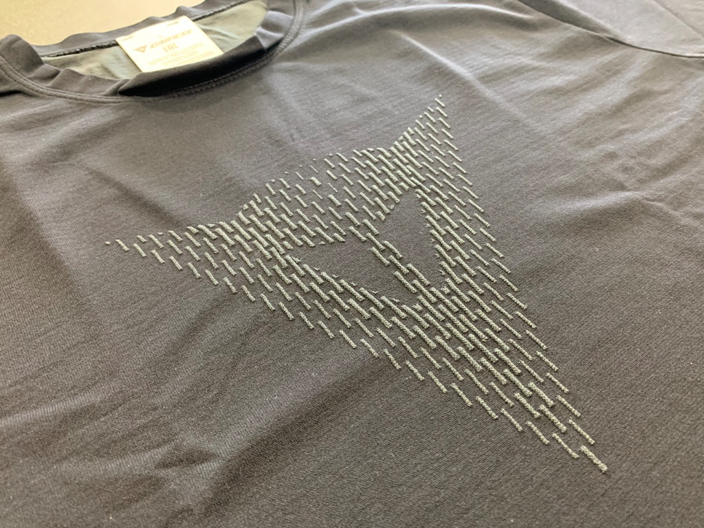 直接 肌に当たるインナーは柔らかでさらりとした物を【QUICK DRY TEE】