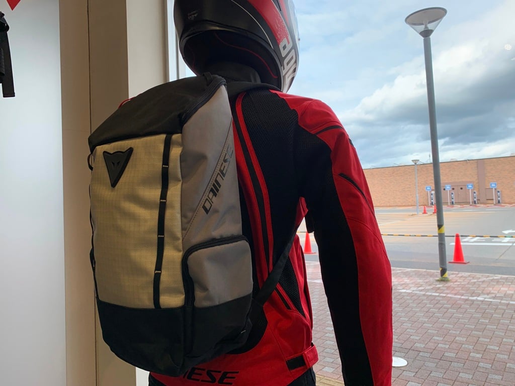 ツーリングや普段使いにもオススメ【EXPLORER D-CLUTCH BACKPACK】