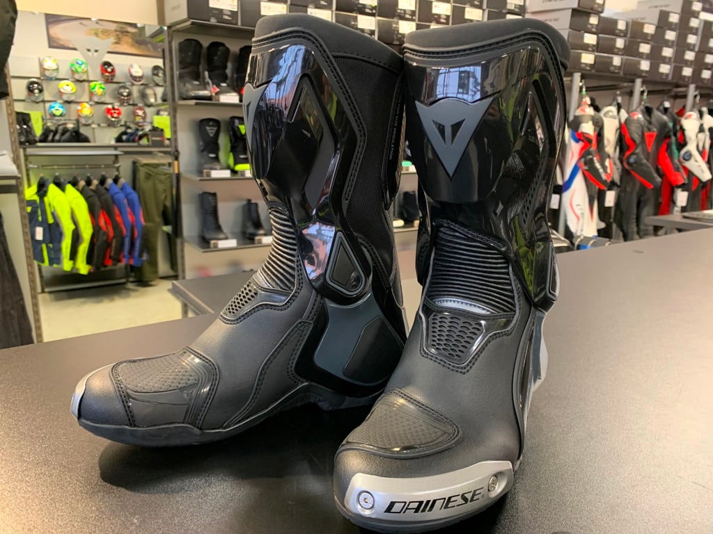 激安超安値 Dainese レーシングブーツ TORQUE 3 OUT LADY BOOTS 604