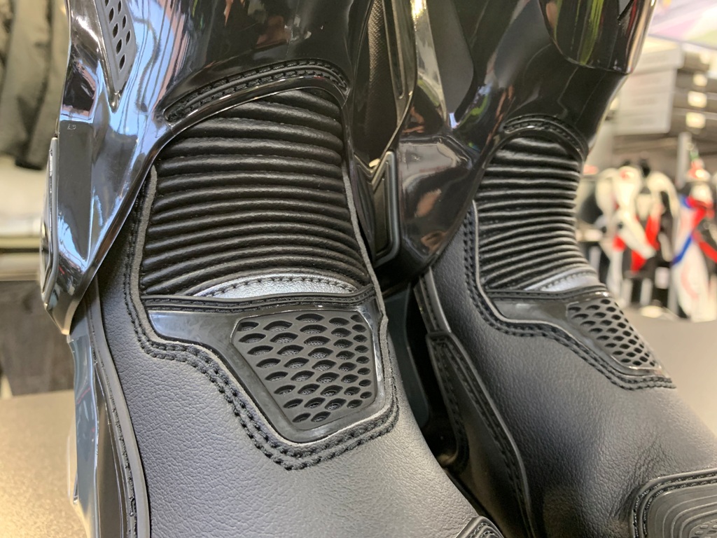SALE開催中 Dainese レーシングブーツ TORQUE 3 OUT LADY BOOTS 604