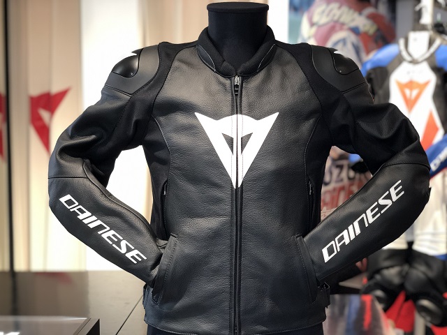 ダイネーゼ プロテクター DAINESE