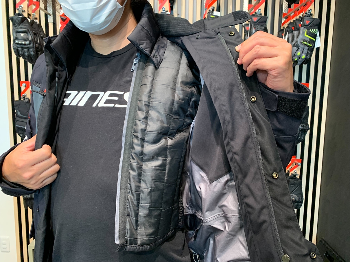 雨にも負けず風にも負けず寒い冬の気候にも負けないジャケットが入荷