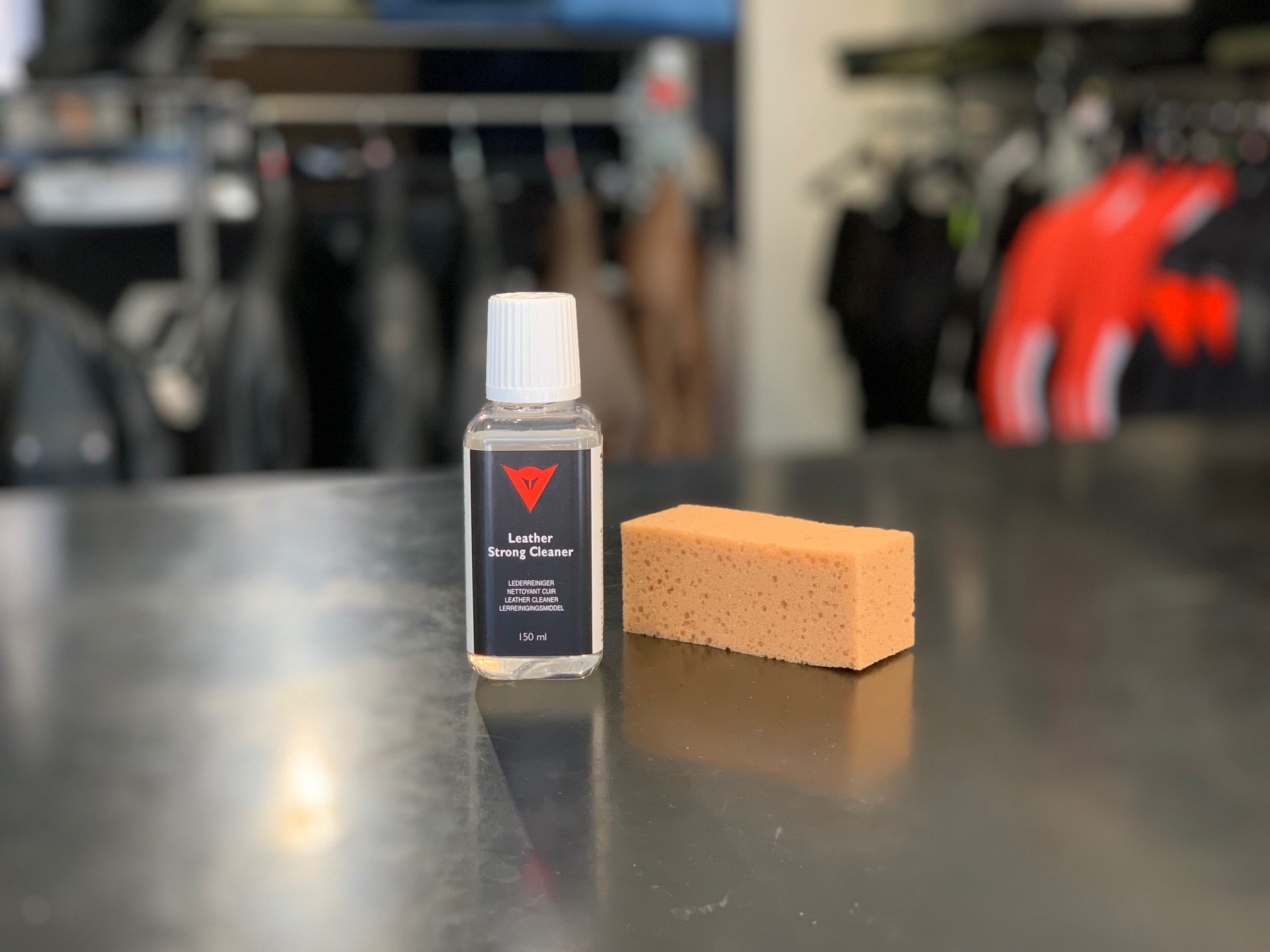 レザーを長く綺麗に保つお手入れセット【PROTECTION&CLEANING KIT】