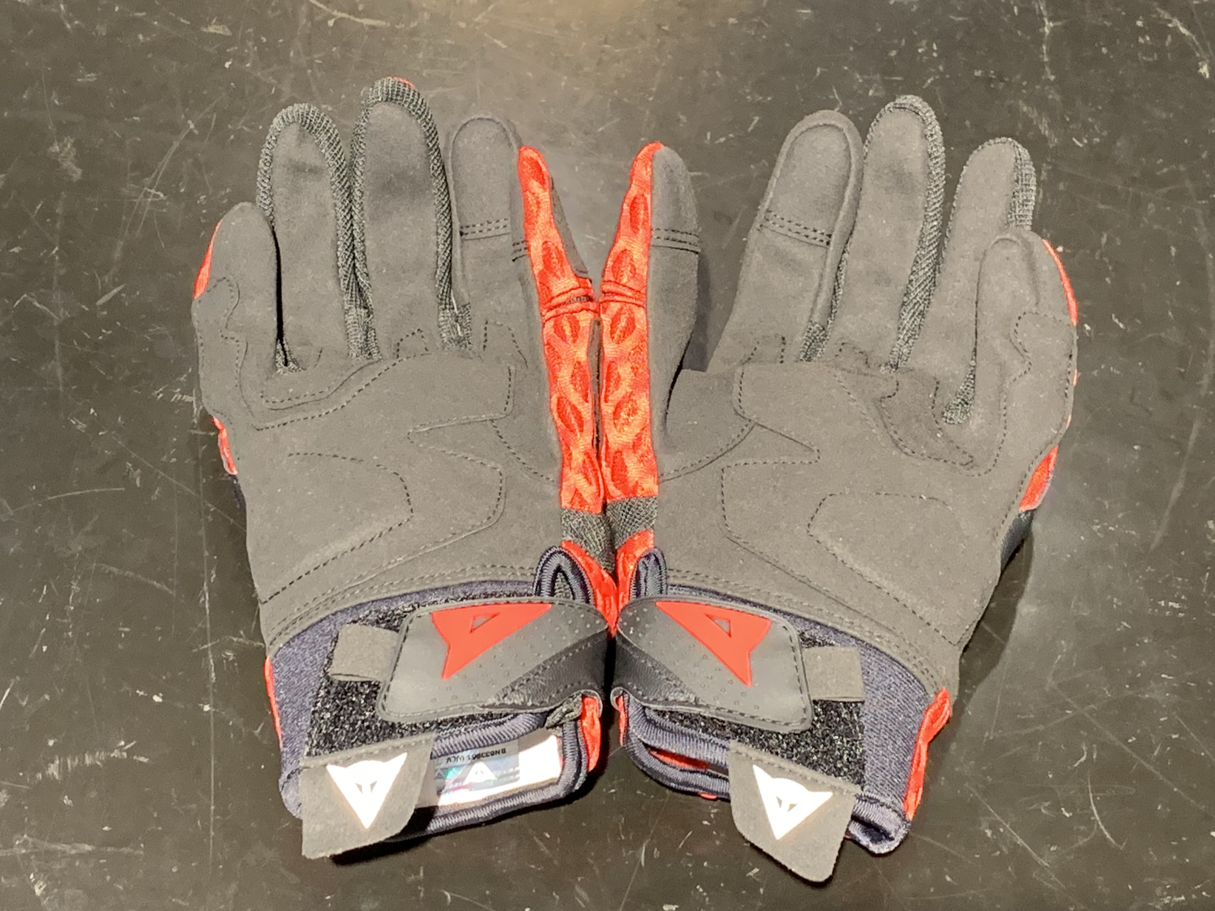 2022年NEWモデル グローブ＆プロテクター入荷しました！